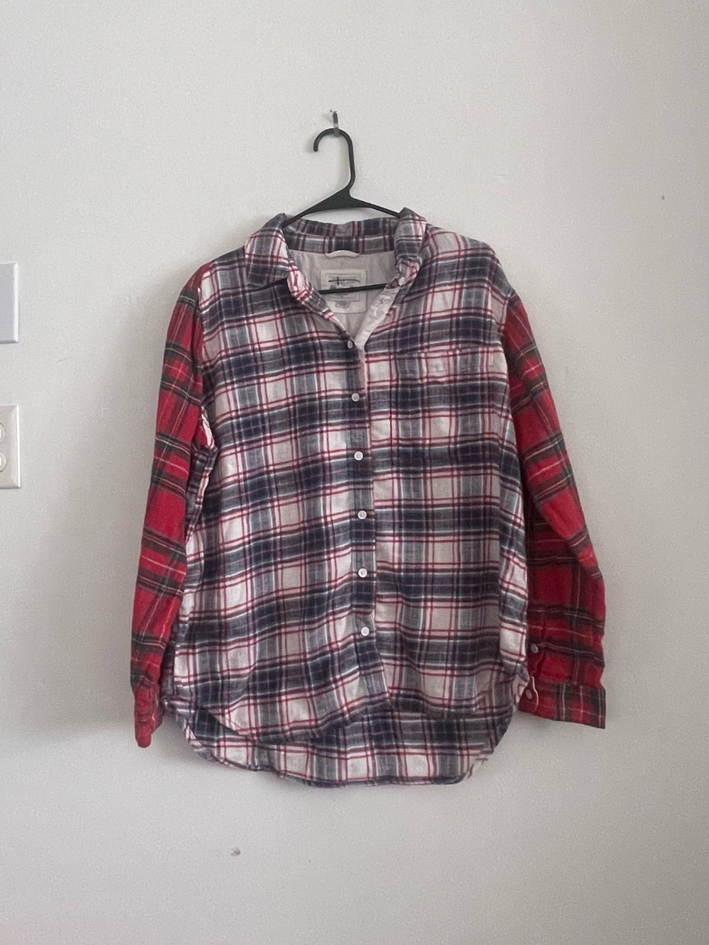 American Eagle Outfitters Multicolor Plaid Shirt